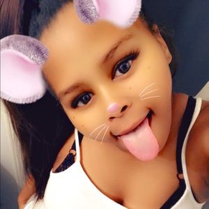 Meet your Posher, Charity